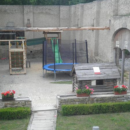 Penzion Ve Stoleti Loděnice Exteriör bild