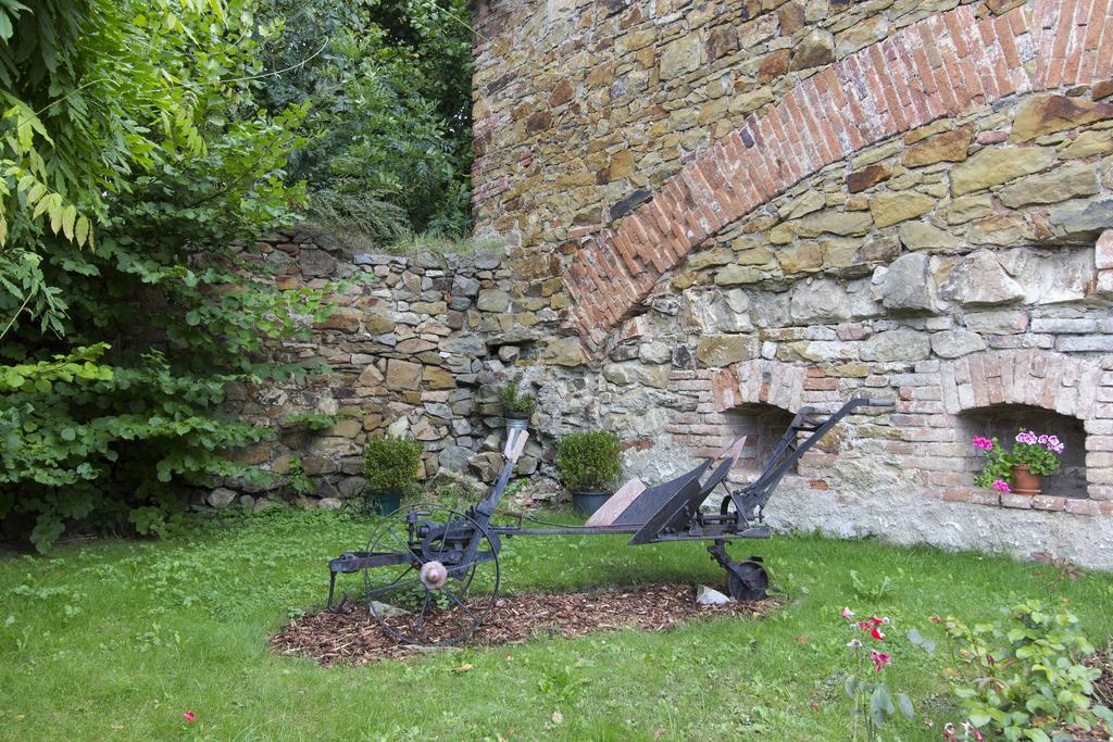 Penzion Ve Stoleti Loděnice Exteriör bild