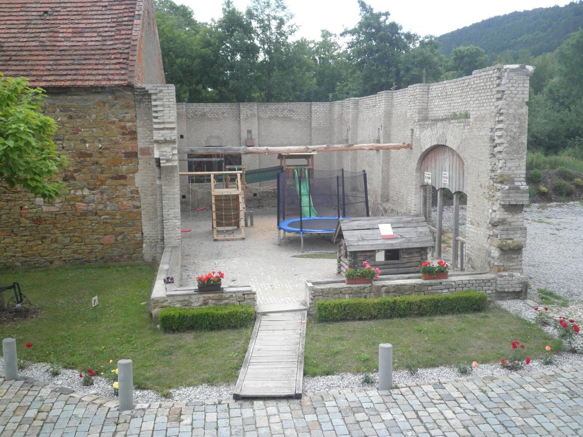 Penzion Ve Stoleti Loděnice Exteriör bild