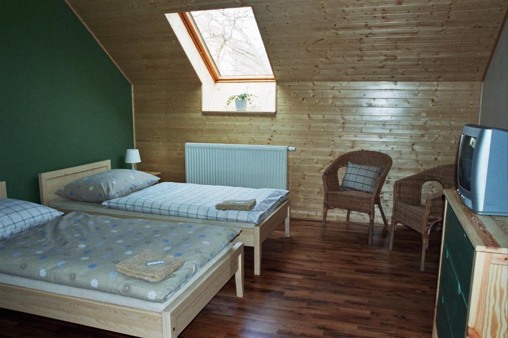 Penzion Ve Stoleti Loděnice Rum bild